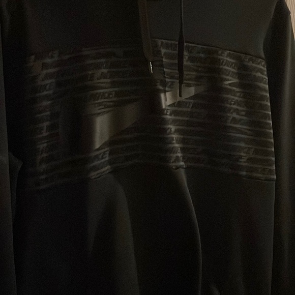 NWOT Nike Dri Fit Hoodie - Picture 1 of 4